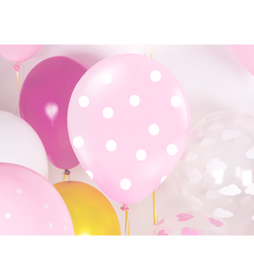 Bledoružové balóny s bielymi bodkami