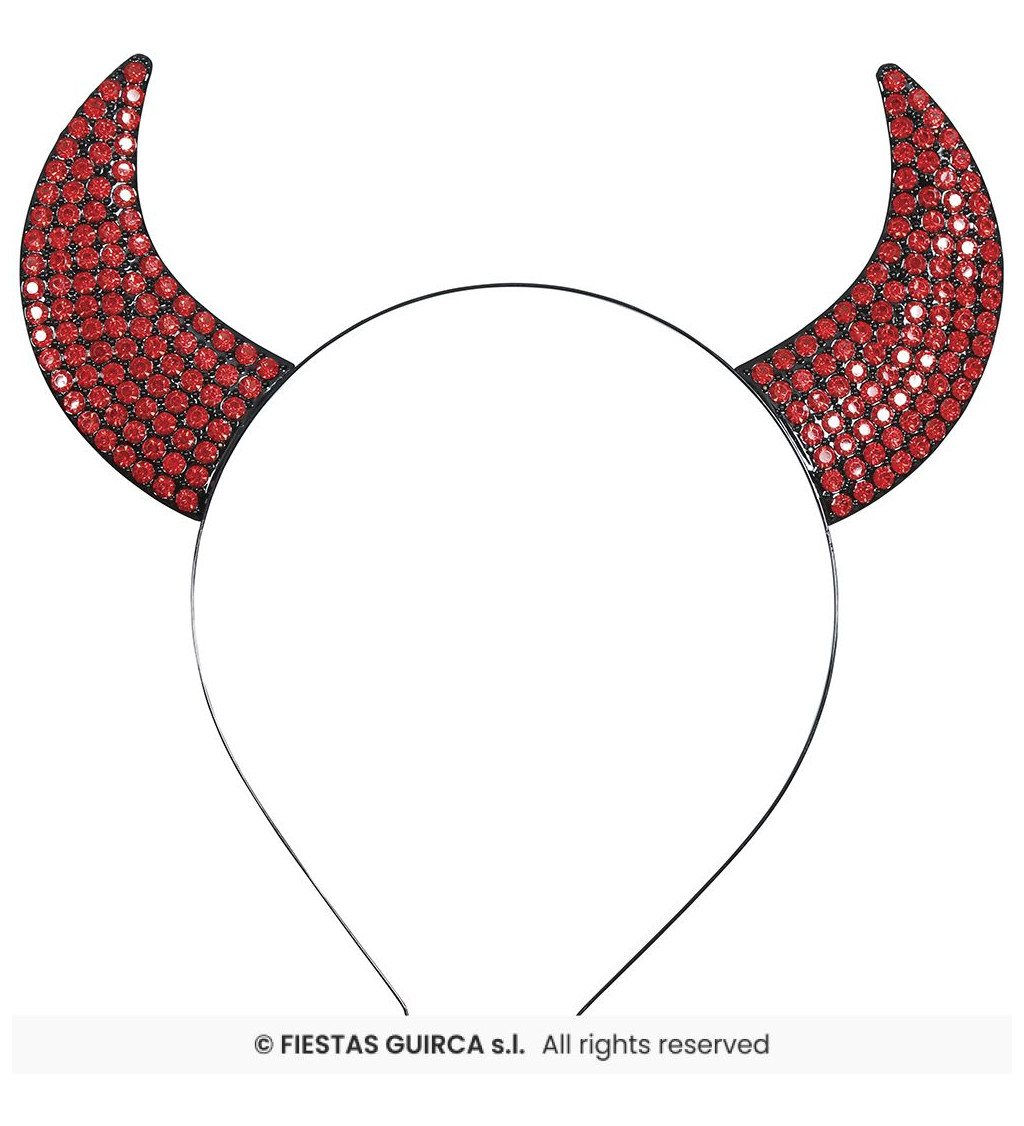 Čelenka s rohmi a červenými kamienkami.